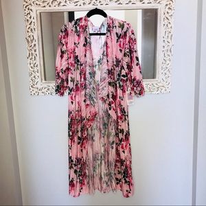 BNWT LuLaRoe Shirley Coverup Size L Pink Roses